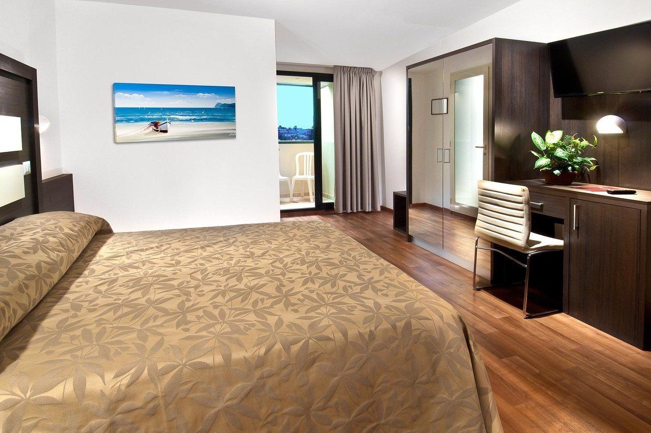 Hotel Milton Католика Екстериор снимка